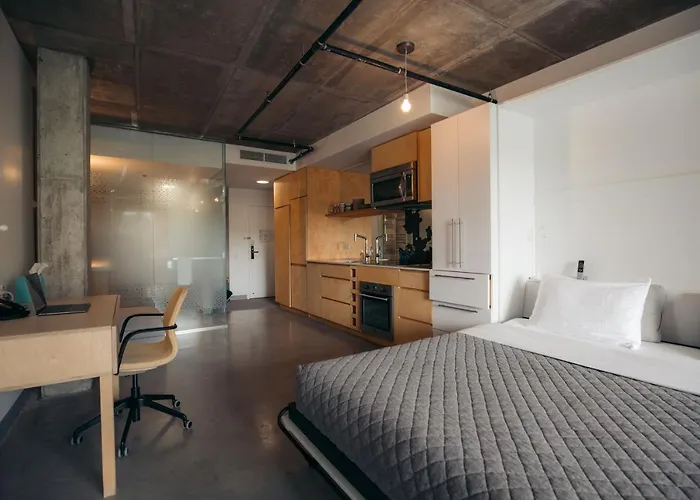 Boxotel Montreal